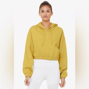 ALO Yoga Stadium Cropped Hoodie in Honey Mustard - Size: XS